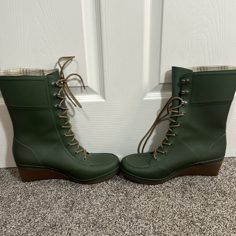 Tretorn Green Lace-Up Wedge Rain Boots - Picture 3 of 13